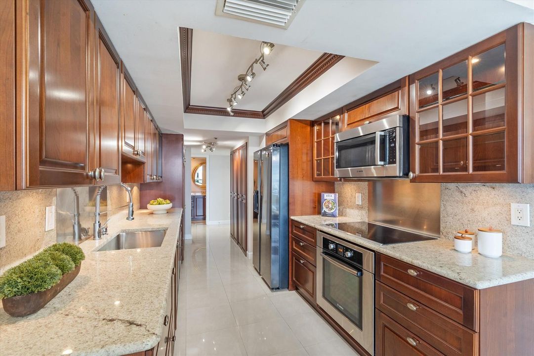 12-2003 N Ocean Blvd #902 Boca Raton, FL