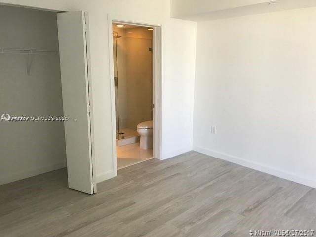 En Renta: $4,750 (2 camas, 2 baños, 1026 Pies cuadrados)