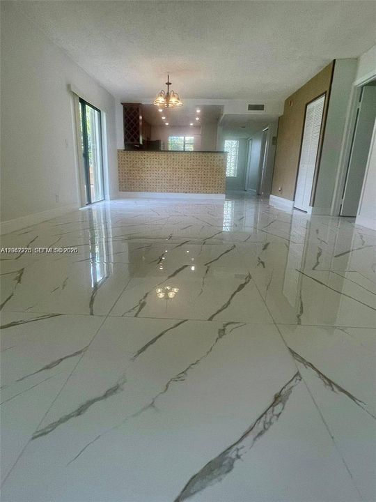 В аренду: $2,400 (2 спален, 2 ванн, 1231 Квадратных фут)