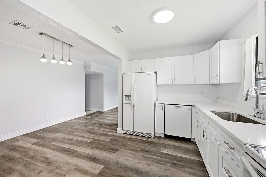 12_kitchen