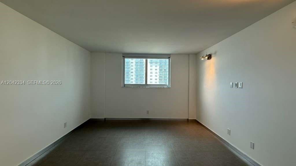 En Venta: $342,000 (1 camas, 1 baños, 1005 Pies cuadrados)