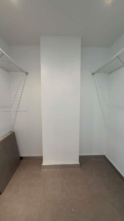 En Venta: $342,000 (1 camas, 1 baños, 1005 Pies cuadrados)