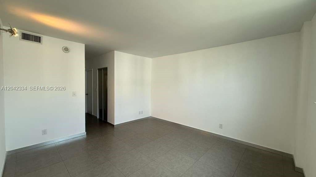 En Venta: $342,000 (1 camas, 1 baños, 1005 Pies cuadrados)