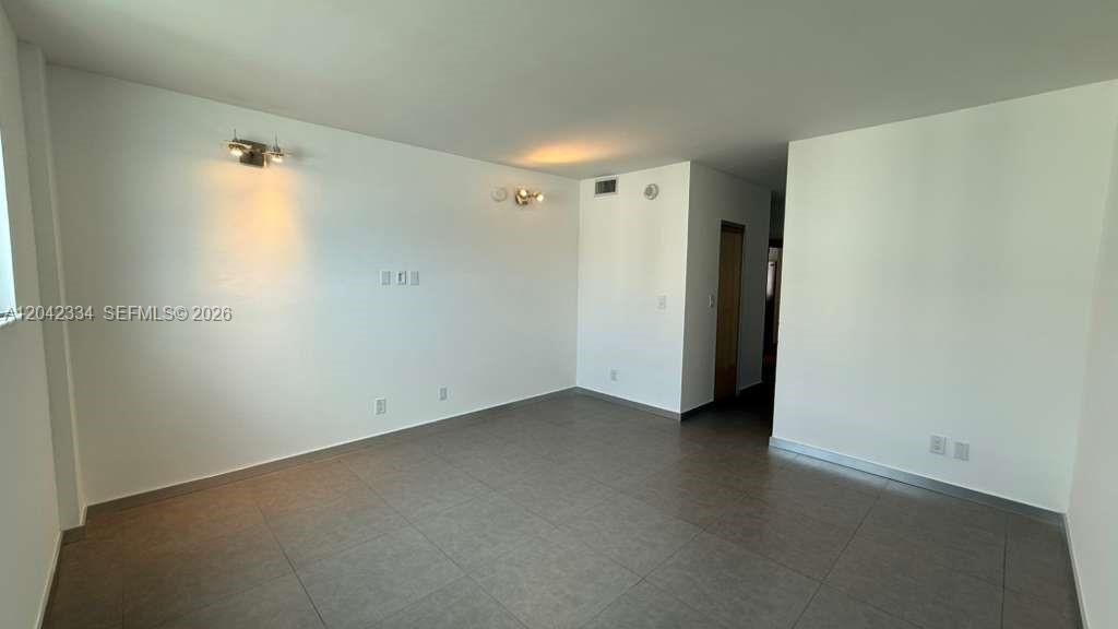 En Venta: $342,000 (1 camas, 1 baños, 1005 Pies cuadrados)
