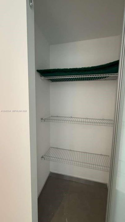 En Venta: $342,000 (1 camas, 1 baños, 1005 Pies cuadrados)