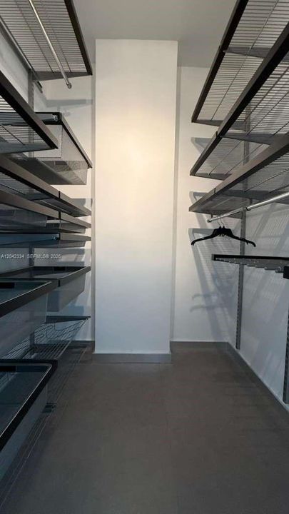 En Venta: $342,000 (1 camas, 1 baños, 1005 Pies cuadrados)