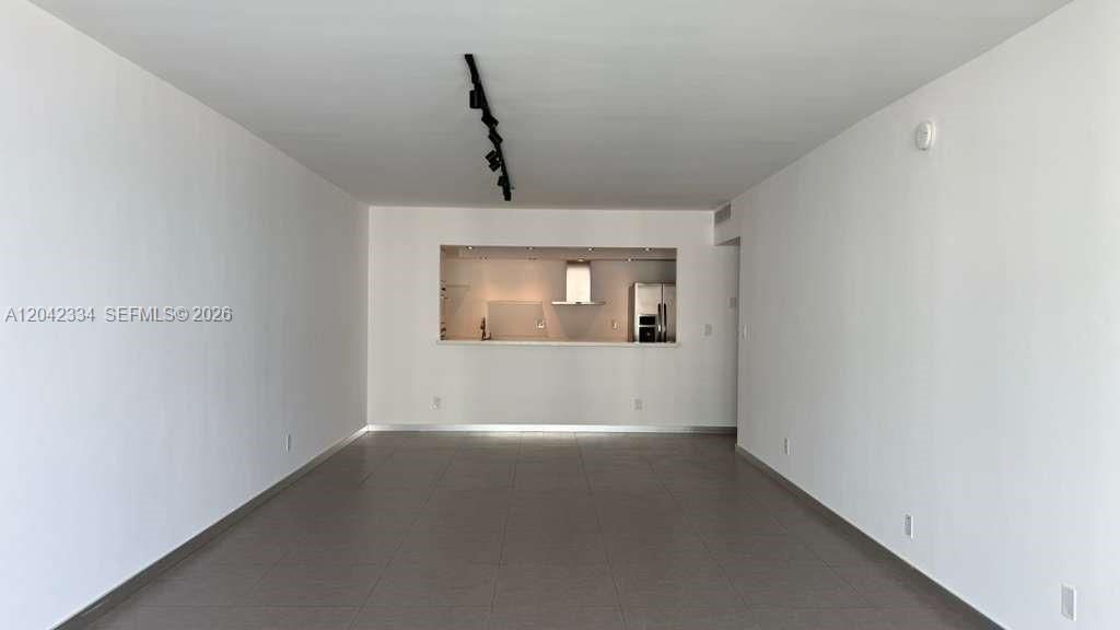 En Venta: $342,000 (1 camas, 1 baños, 1005 Pies cuadrados)