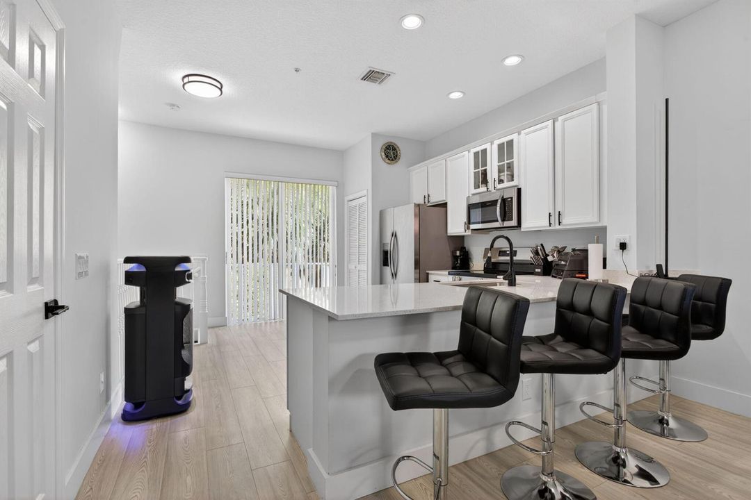 7-web-or-mls-2457-3076