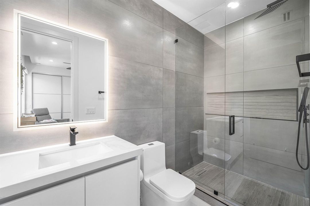 Ensuite Bathroom #2