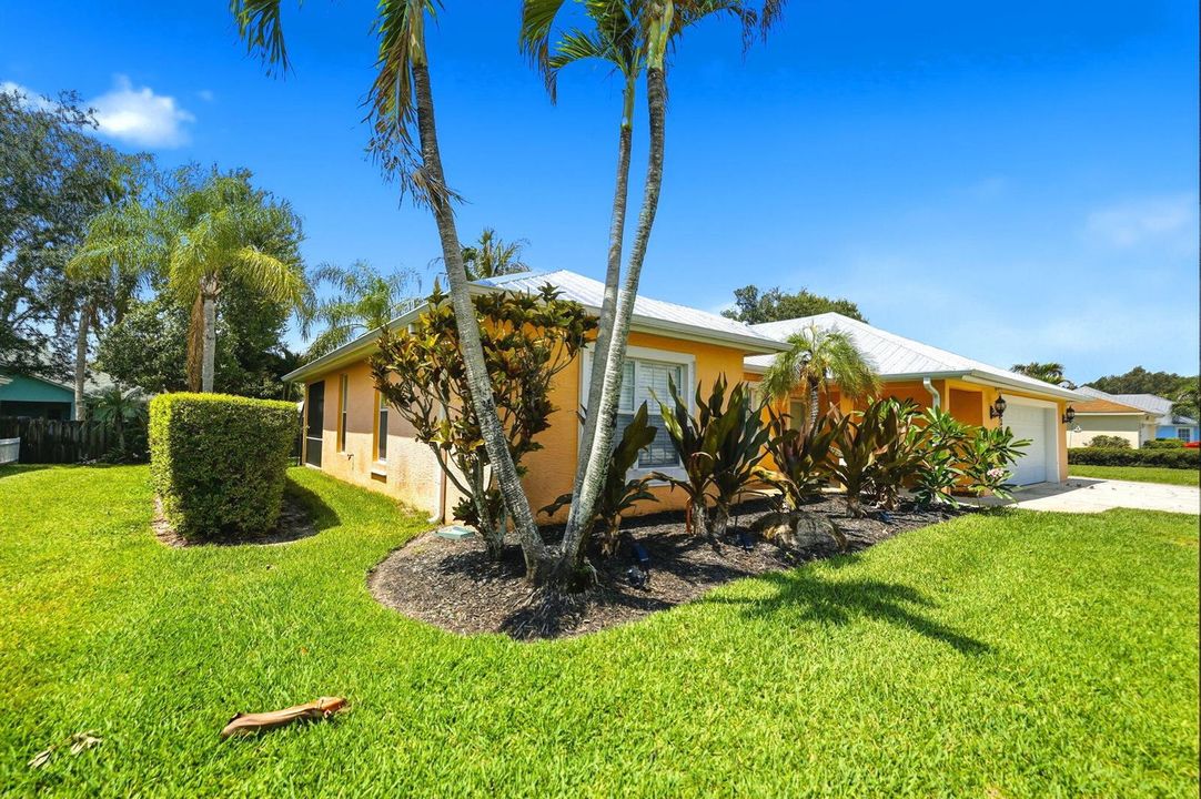 10-web-or-mls-426-ne-vanda-terrado