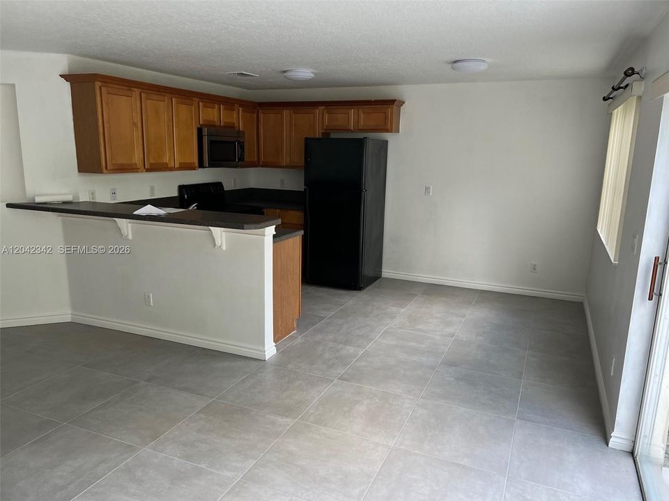 En Renta: $2,650 (3 camas, 2 baños, 1330 Pies cuadrados)