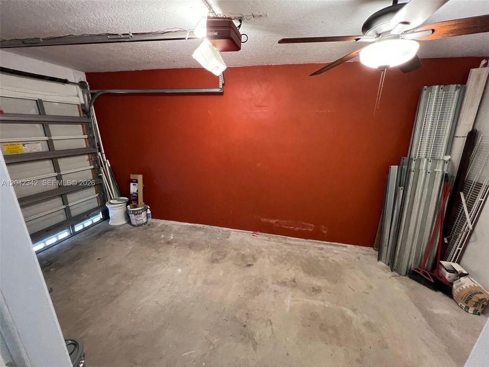 En Renta: $2,650 (3 camas, 2 baños, 1330 Pies cuadrados)