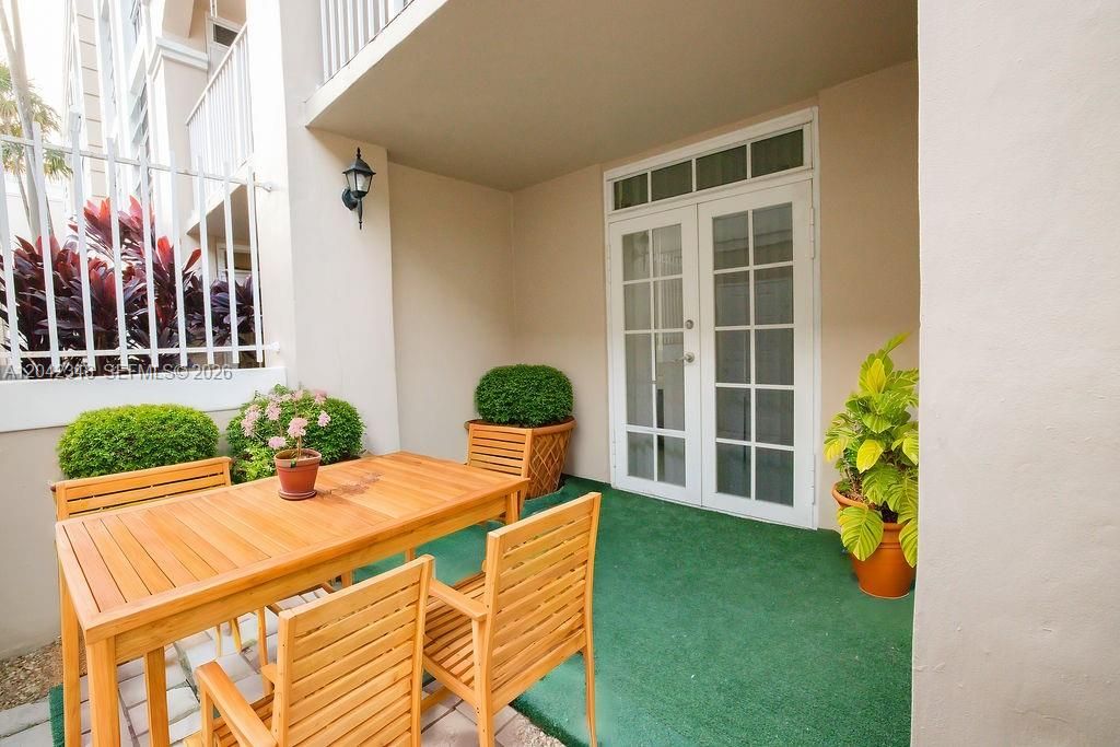 Virtual Staging
