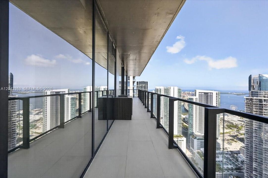 For Sale: $7,500,000 (4 beds, 4 baths, 2693 Square Feet)