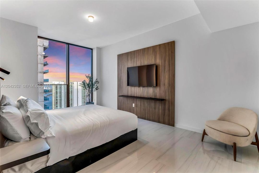 For Sale: $7,500,000 (4 beds, 4 baths, 2693 Square Feet)