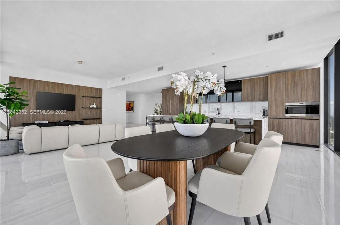 For Sale: $7,500,000 (4 beds, 4 baths, 2693 Square Feet)