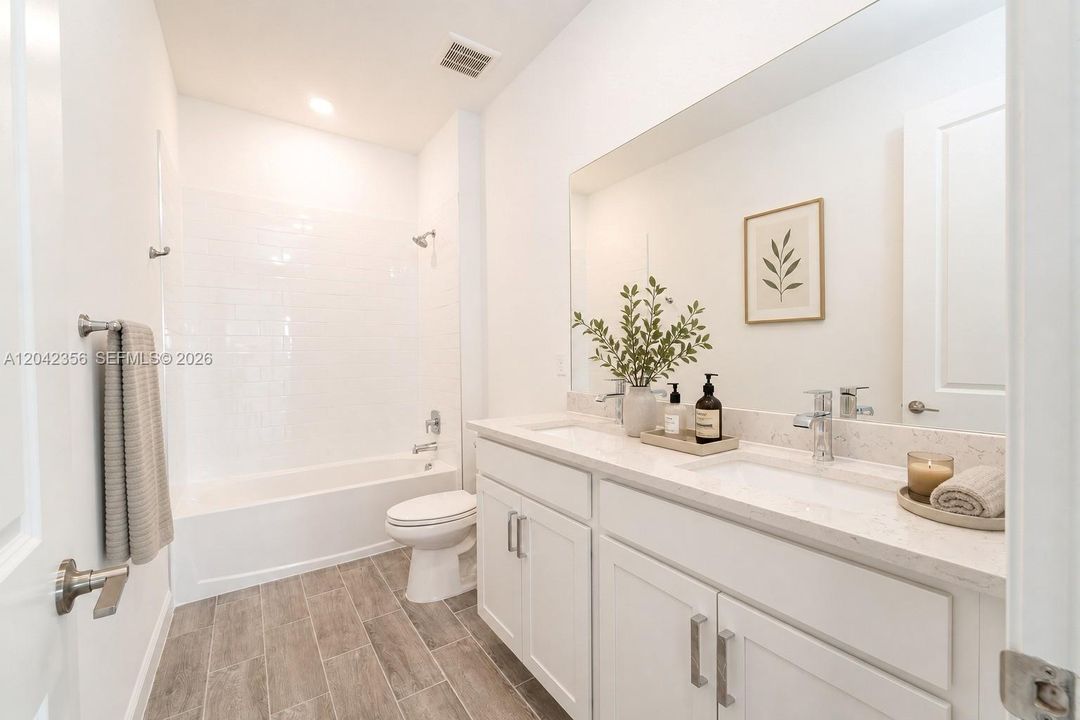 For Sale: $995,000 (5 beds, 4 baths, 3150 Square Feet)