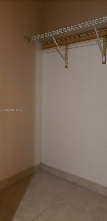 В аренду: $3,200 (3 спален, 2 ванн, 2320 Квадратных фут)