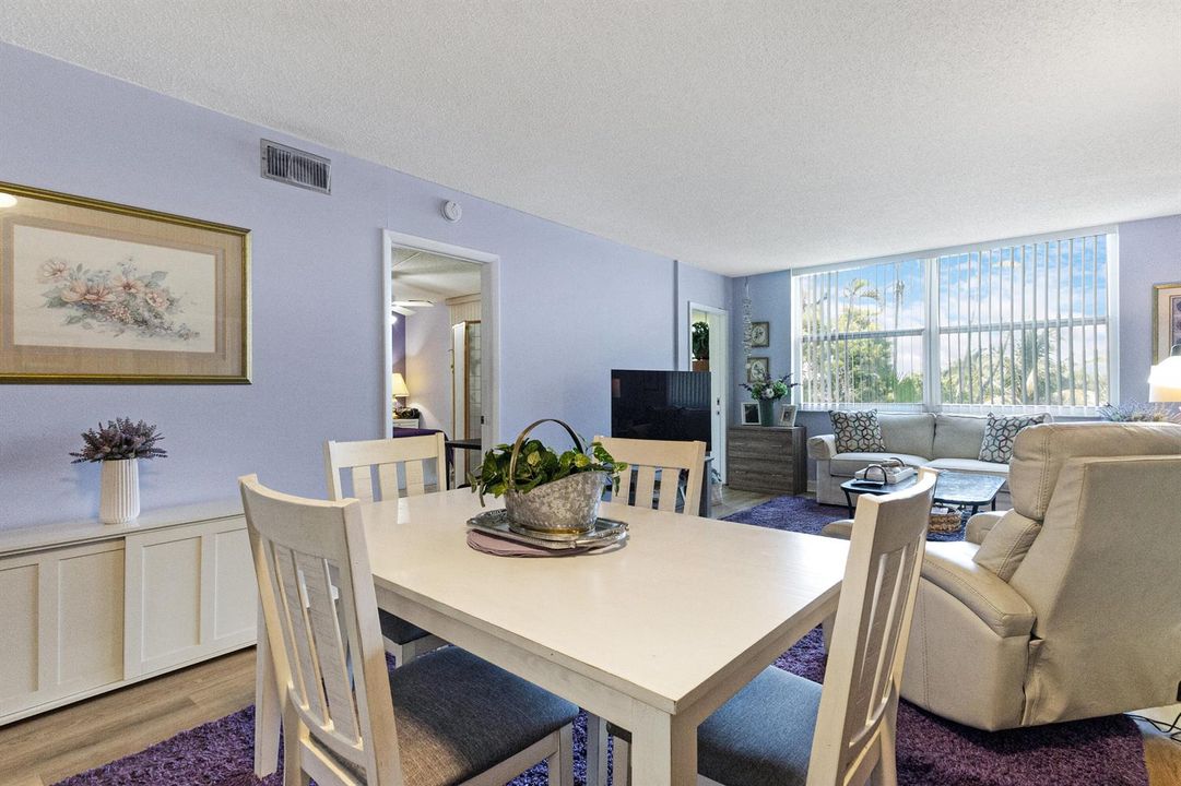 AccuTour_01 6870-royal-palm-blvd-016