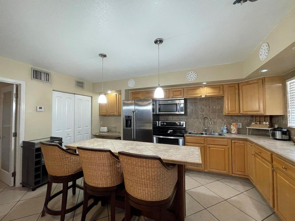 Open Kitchen
