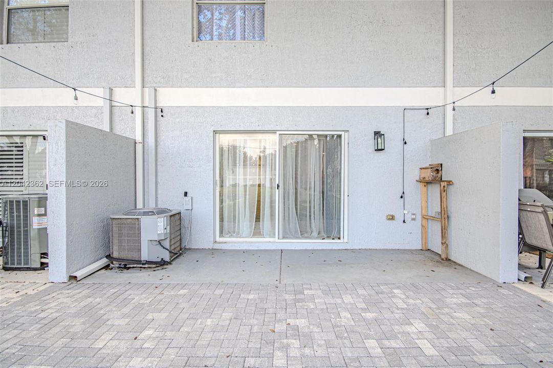 В аренду: $2,600 (2 спален, 2 ванн, 1191 Квадратных фут)