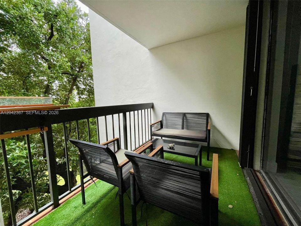 В аренду: $3,200 (1 спален, 1 ванн, 930 Квадратных фут)