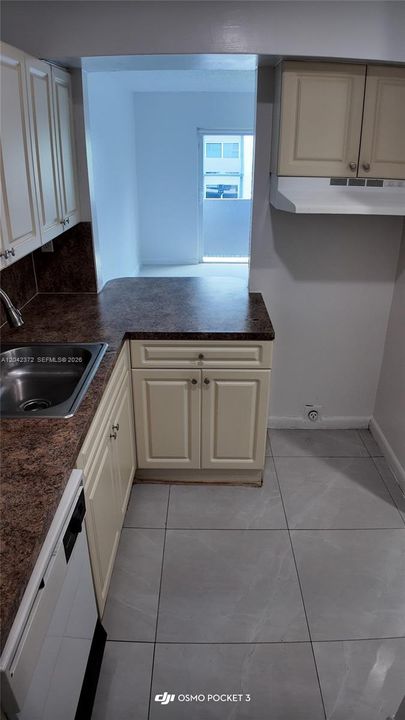 В аренду: $2,132 (3 спален, 1 ванн, 223601 Квадратных фут)