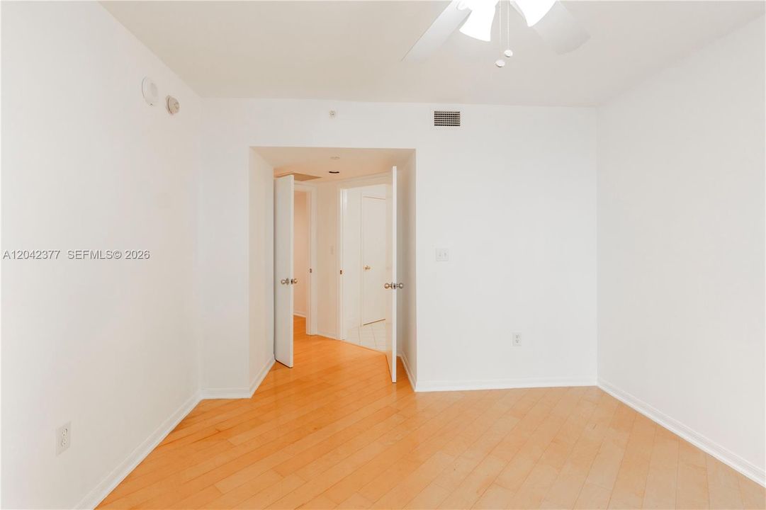 В аренду: $3,400 (1 спален, 1 ванн, 793 Квадратных фут)