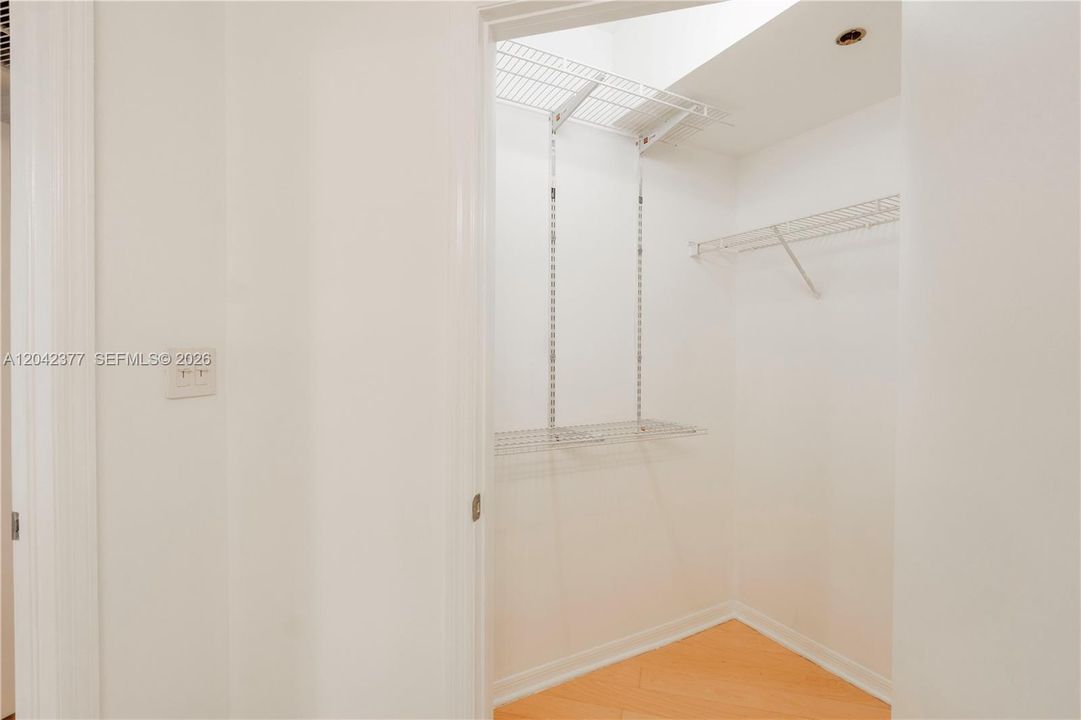 В аренду: $3,400 (1 спален, 1 ванн, 793 Квадратных фут)