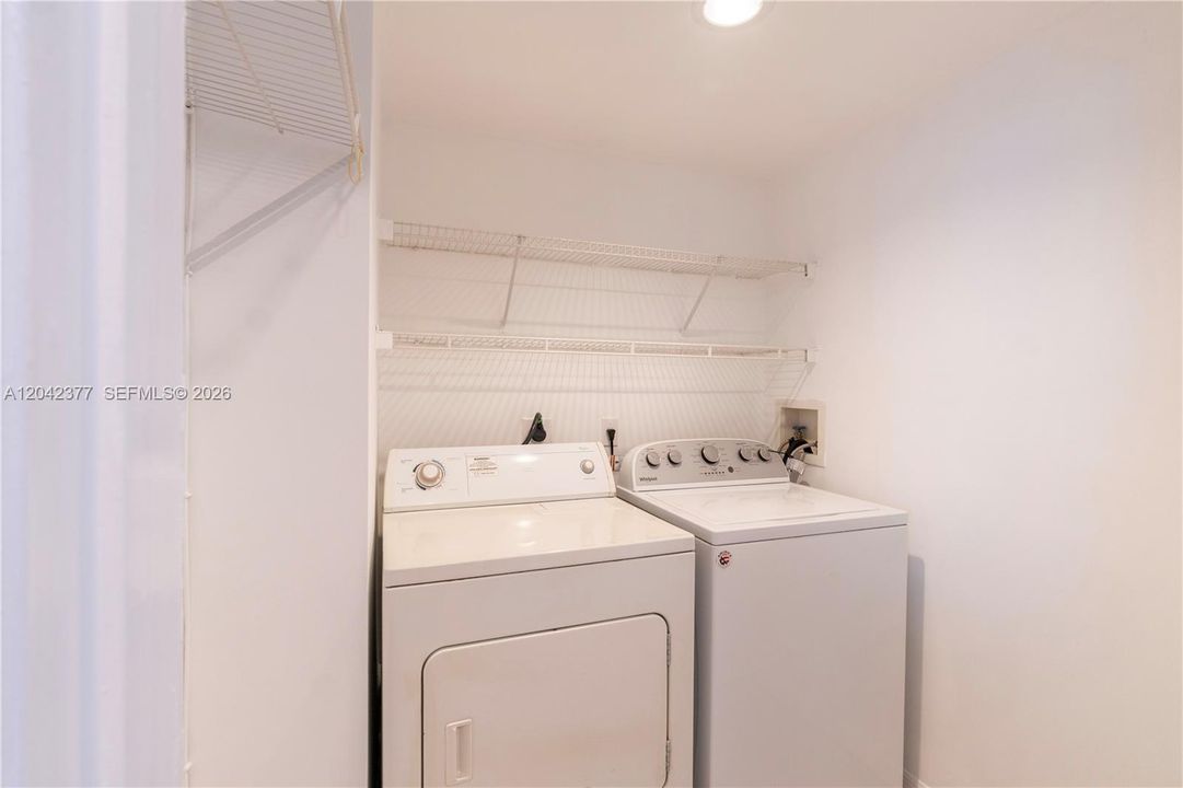 В аренду: $3,400 (1 спален, 1 ванн, 793 Квадратных фут)