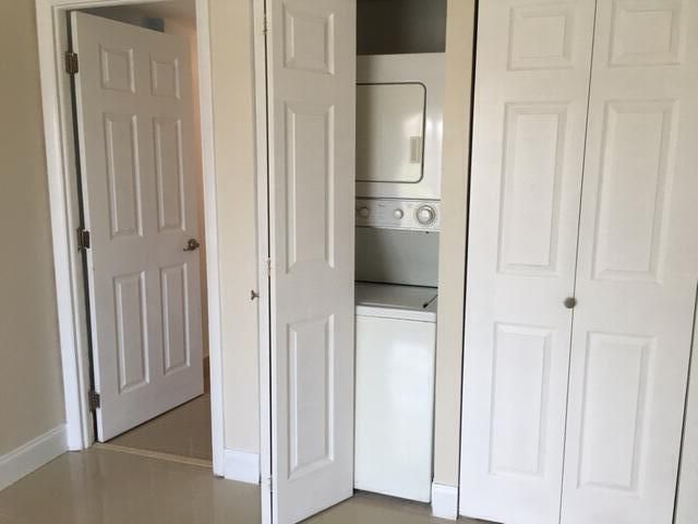 Washer/Dryer in second bedroom