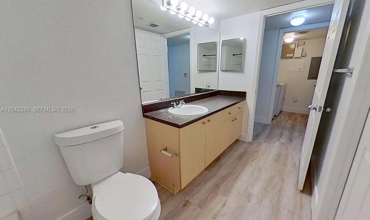 В аренду: $2,200 (1 спален, 1 ванн, 800 Квадратных фут)