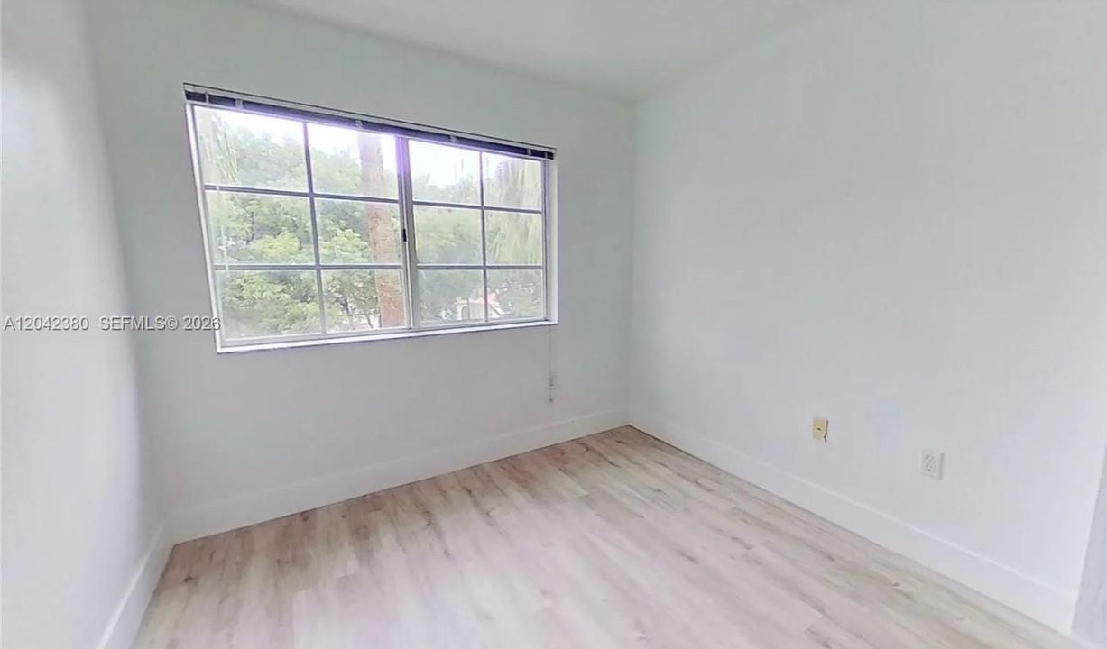 В аренду: $2,200 (1 спален, 1 ванн, 800 Квадратных фут)