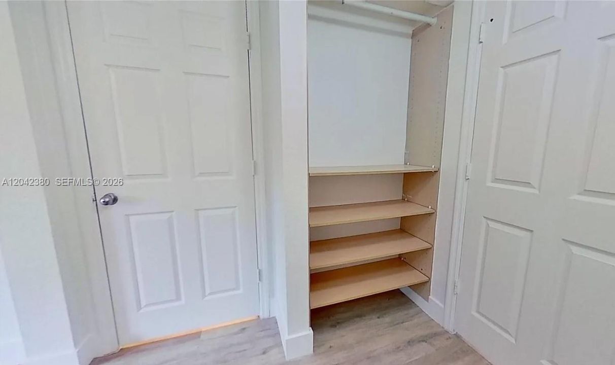 В аренду: $2,200 (1 спален, 1 ванн, 800 Квадратных фут)