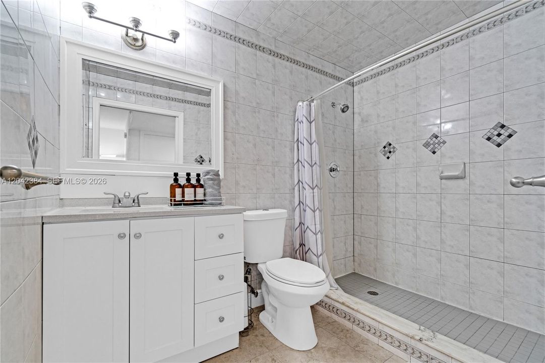 На продажу: $675,000 (4 спален, 3 ванн, 1804 Квадратных фут)