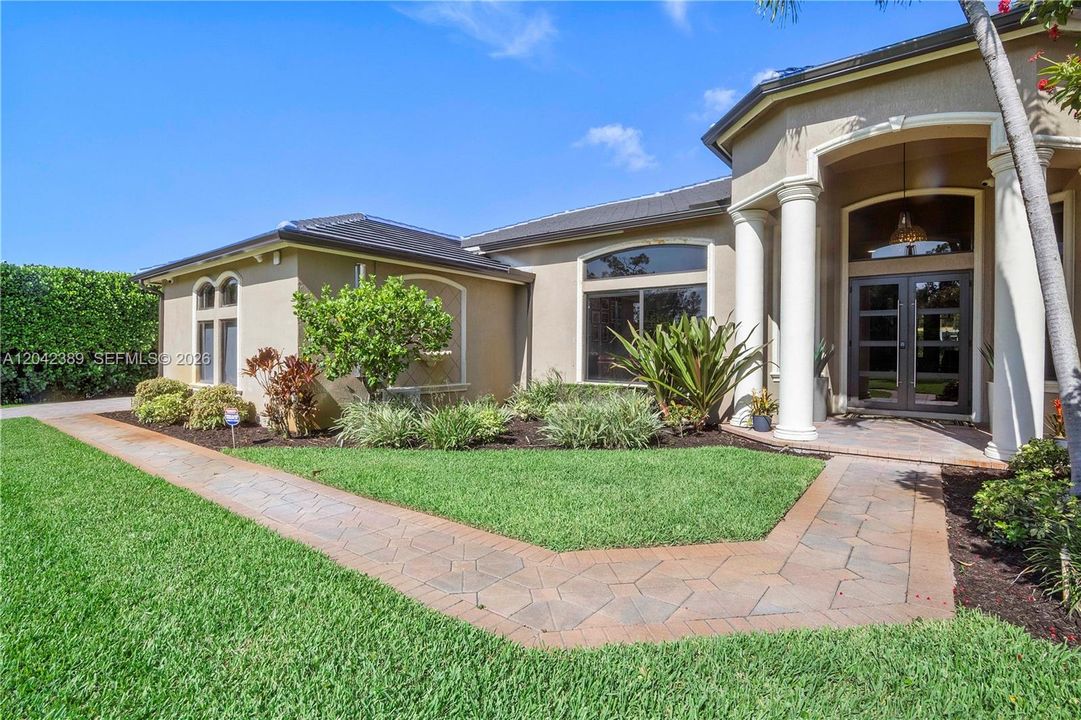 Front Walkway Entrance
