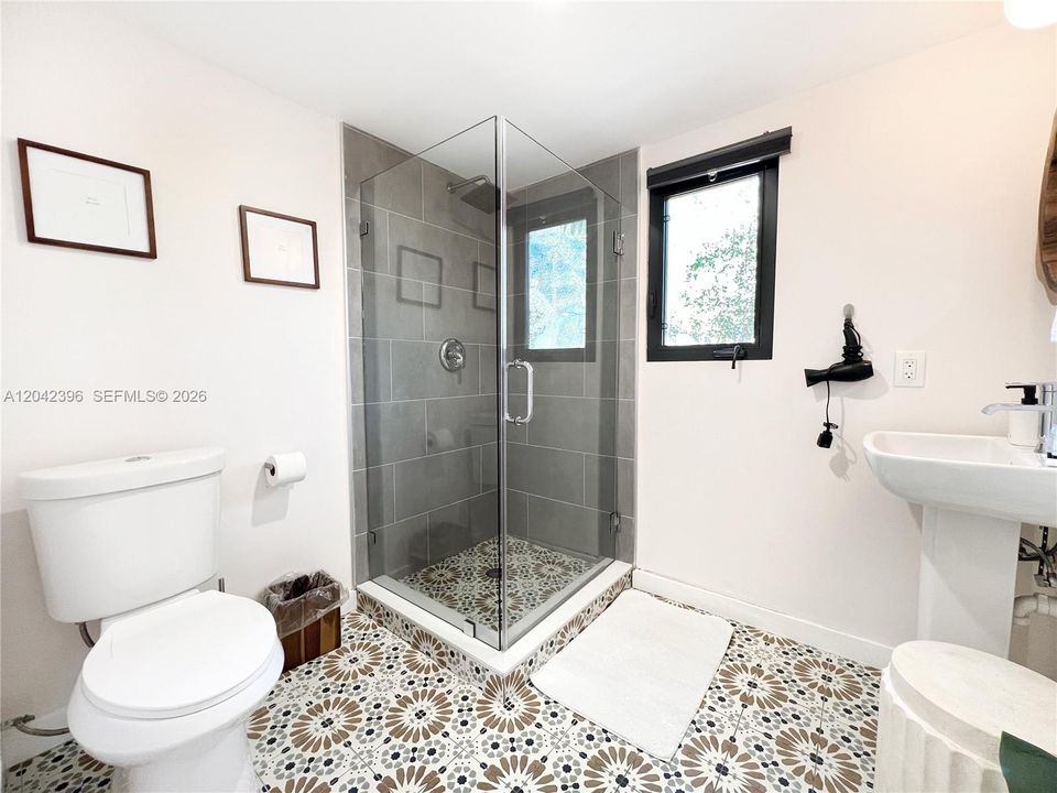 В аренду: $4,500 (4 спален, 3 ванн, 0 Квадратных фут)