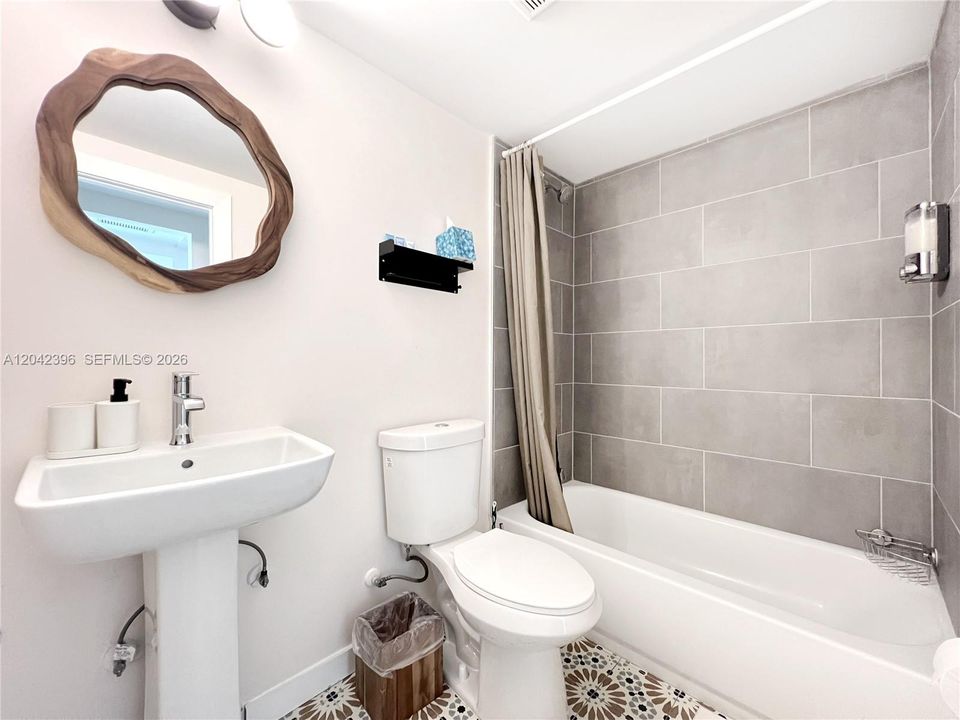 В аренду: $4,500 (4 спален, 3 ванн, 0 Квадратных фут)
