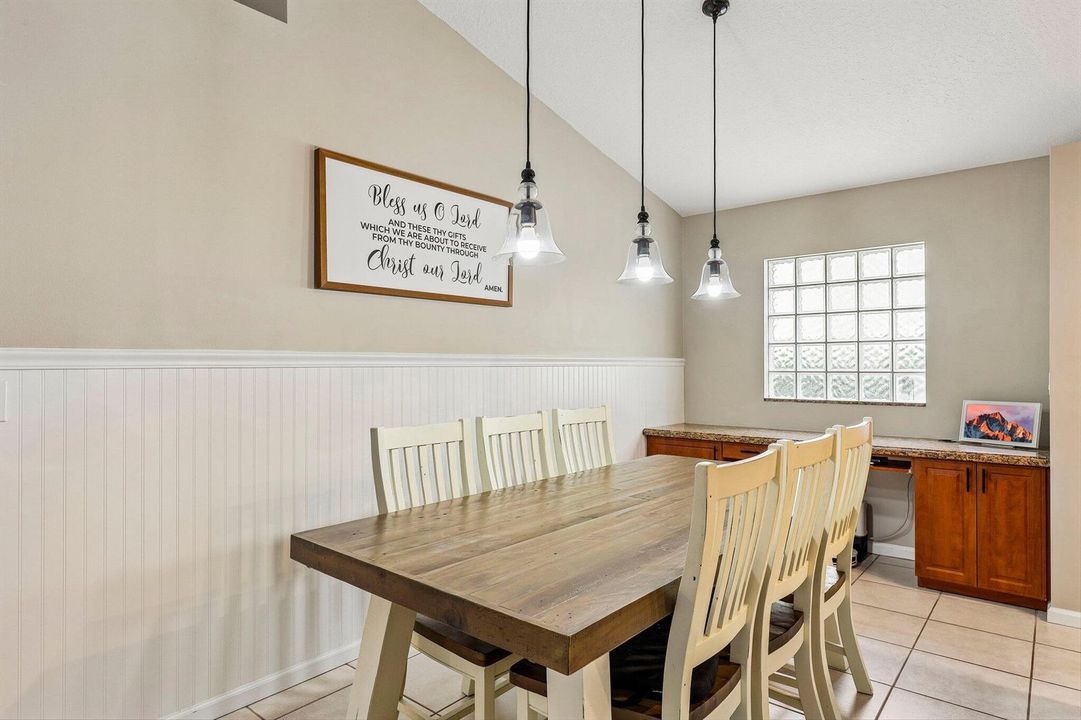 13-web-or-mls-NW 112th Ter-S2306-013