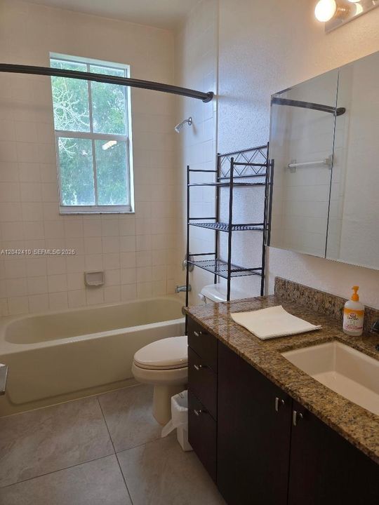 В аренду: $2,600 (3 спален, 2 ванн, 1076 Квадратных фут)