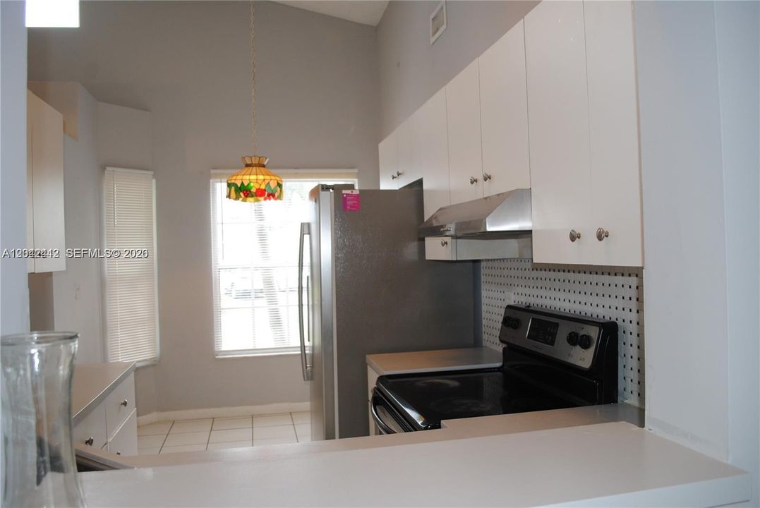 В аренду: $2,900 (4 спален, 2 ванн, 1479 Квадратных фут)