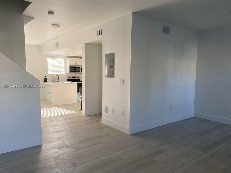 En Renta: $3,850 (3 camas, 2 baños, 1620 Pies cuadrados)