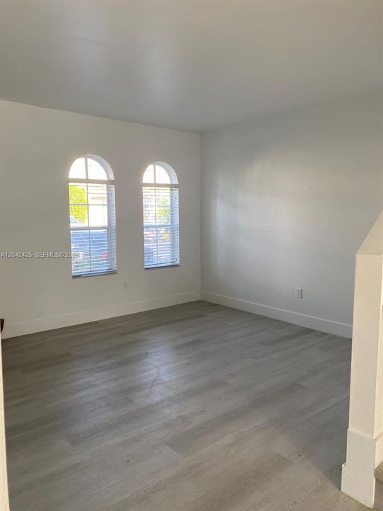 En Renta: $3,850 (3 camas, 2 baños, 1620 Pies cuadrados)