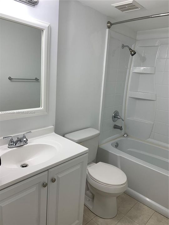 For Rent: $2,750 (3 beds, 2 baths, 1180 Square Feet)