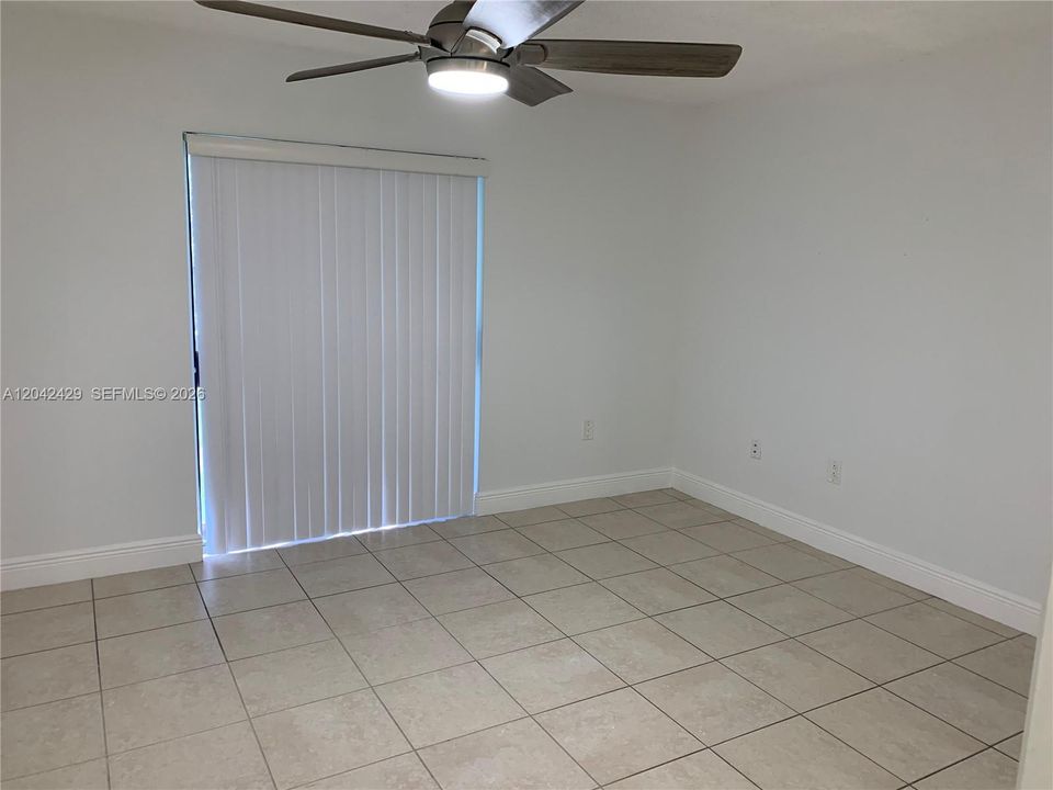 For Rent: $2,750 (3 beds, 2 baths, 1180 Square Feet)