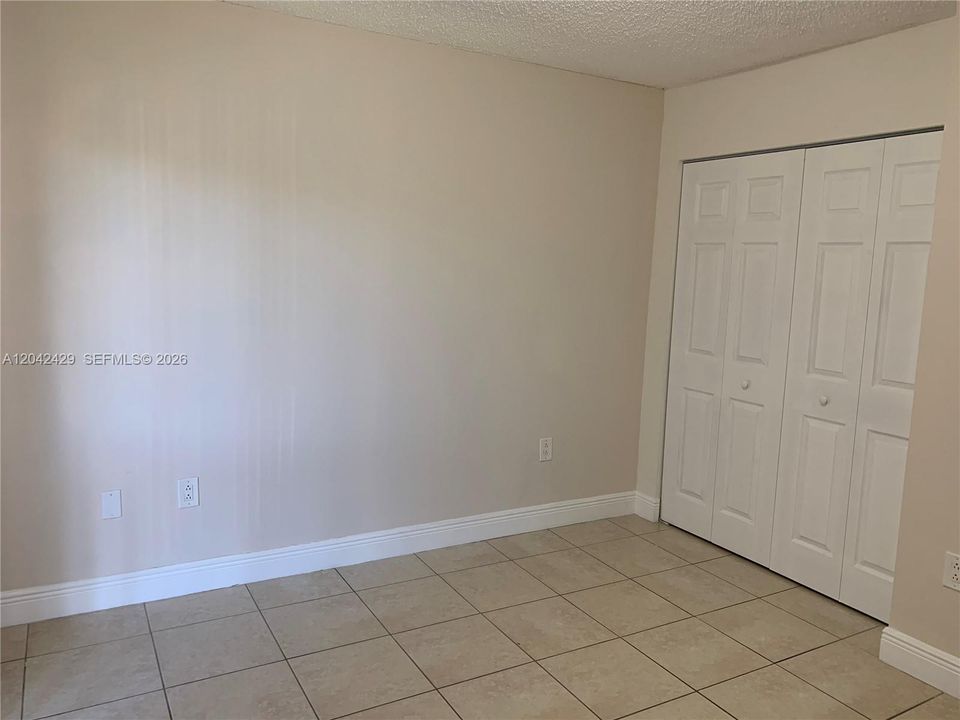 For Rent: $2,750 (3 beds, 2 baths, 1180 Square Feet)