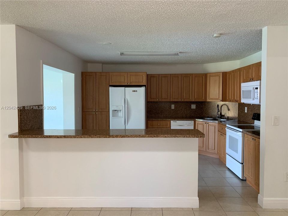 For Rent: $2,750 (3 beds, 2 baths, 1180 Square Feet)