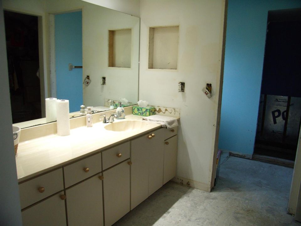 master bathroom vanities