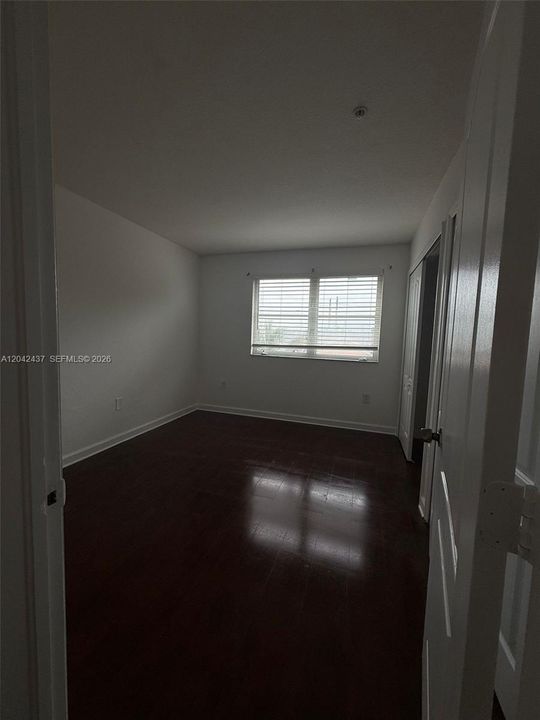 В аренду: $2,200 (2 спален, 2 ванн, 1030 Квадратных фут)