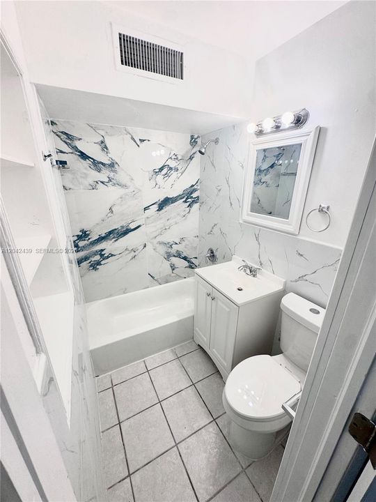 В аренду: $1,915 (4 спален, 4 ванн, 600 Квадратных фут)